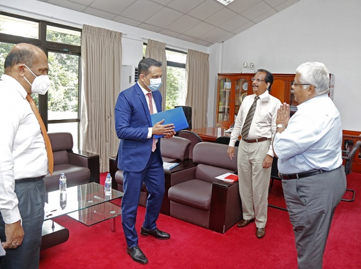 කටාර් හි නව ශ්රී ලංකා තානාපතිතුමා සහ කාර්යංශ ජේෂ්ඨ නිලධාරි හමුවක්